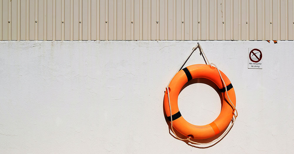 Meine Website wurde gehackt - Rettungsring an einer Wand